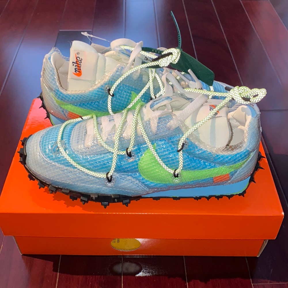 Off White x Nike Sneakers